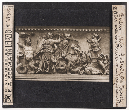 Vorschaubild Pergamonaltar, Ostseite, Südende. Berlin, Museum (Seestern-Nr. 28318) 